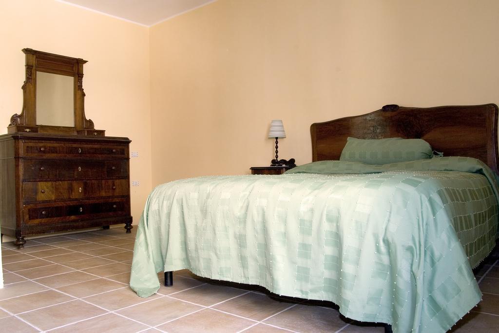 קאלי Agriturismo Il Fienile Di Ca Battista מראה חיצוני תמונה